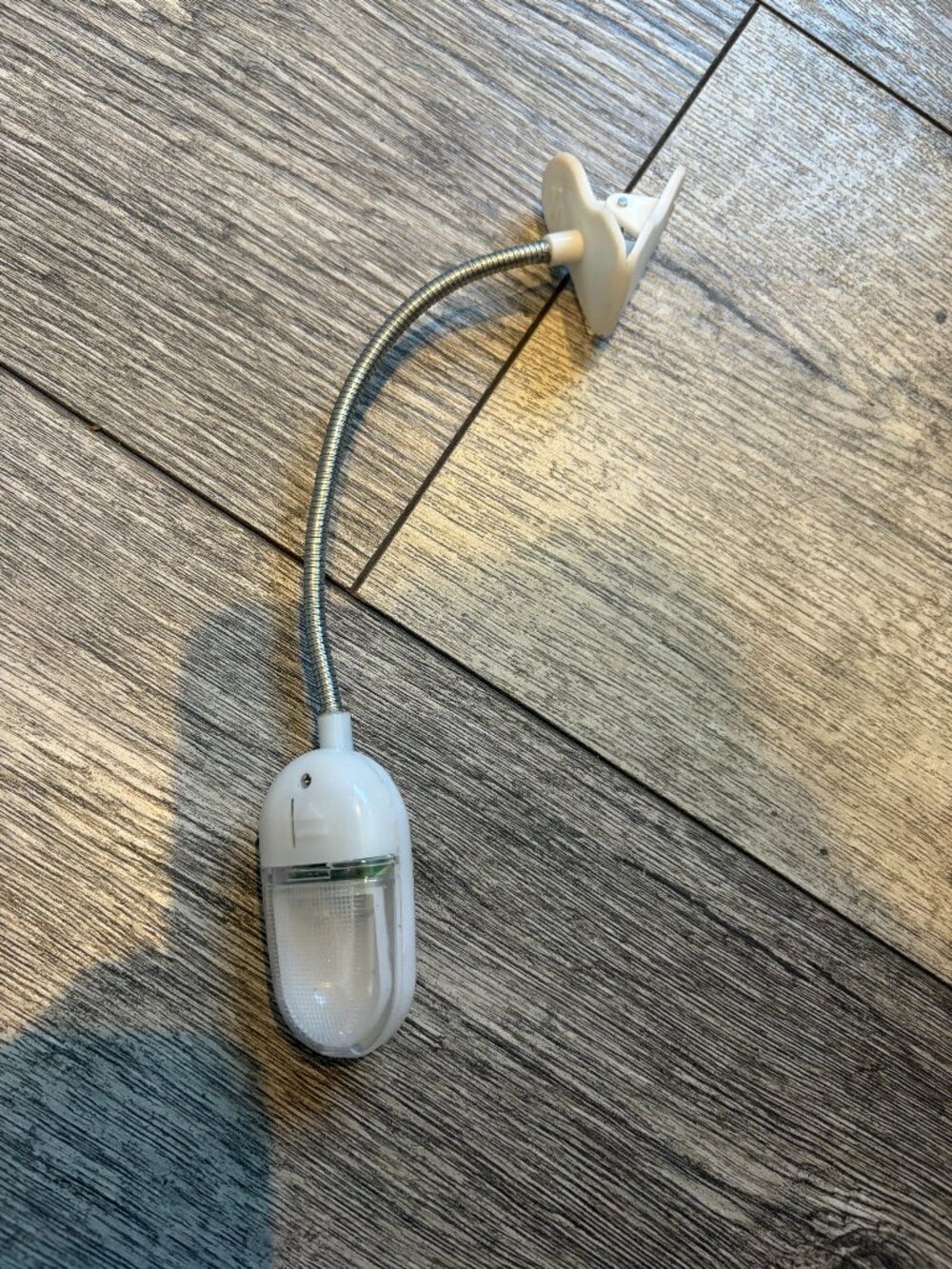 Adjustable White Book Reading Clip Lamp Flexible